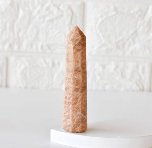 Moonstone Obelisk/Tower (3-4 inch)